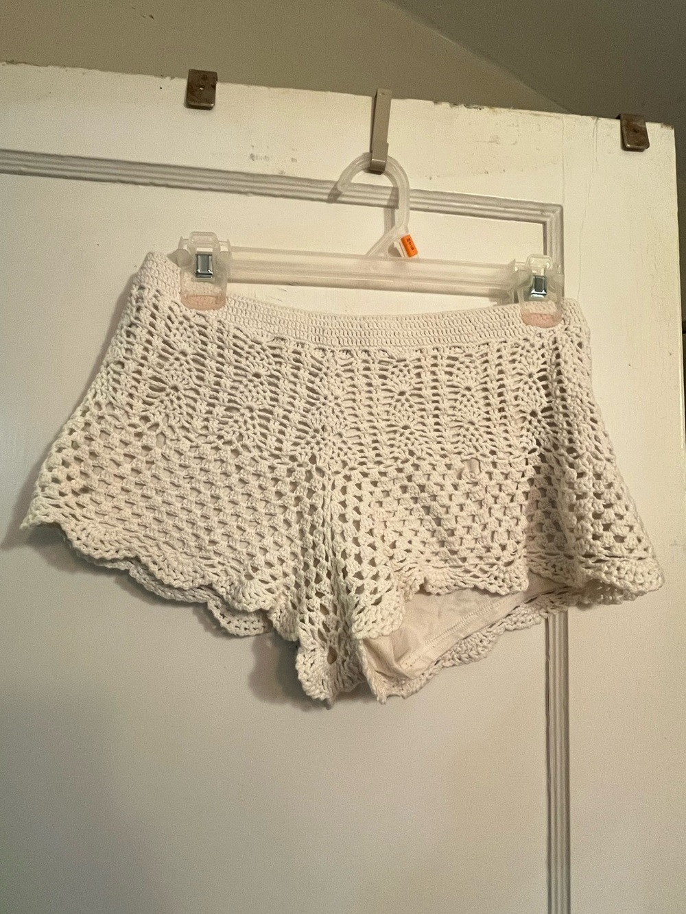 H&M DIVIDED Boho Cream Crochet Shorts - US Size 6